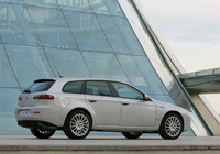 Alfa Romeo 159 Sportwagon 939B (2006–2008) wallpapers