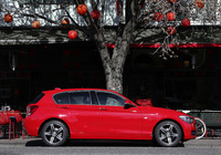 BMW 118d 5-door Sport Line AU-spec (F20) 2011 images