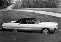 Chrysler New Yorker Brougham Hardtop Sedan (CS43) 1972 photos Chrysler New Yorker Brougham Hardtop Sedan (CS43) 1972 photos