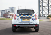 Dacia Duster St Andrew’s First Aid UK-spec 2015 images