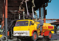 Ford D-Series Tanker 1965–76 pictures