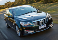 Holden Calais V Sportwagon (VF) 2013 photos Holden Calais V Sportwagon (VF) 2013 photos
