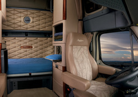 Images of Freightliner Cascadia Raised Roof 2007