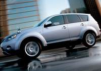 Images of Mitsubishi Outlander JP-spec 2005–12 Images of Mitsubishi Outlander JP-spec 2005–12