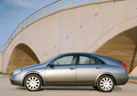Images of Nissan Primera Hatchback (P12) 2002–08