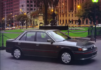 Mazda 323 Sedan AU-spec (BG) 1989–94 images