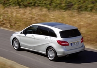 Mercedes-Benz B 180 BlueEfficiency (W246) 2011 pictures Mercedes-Benz B 180 BlueEfficiency (W246) 2011 pictures