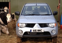 Mitsubishi L200 4Work Double Cab UK-spec 2006–10 photos