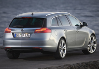 Opel Insignia Sports Tourer 2008–13 wallpapers Opel Insignia Sports Tourer 2008–13 wallpapers