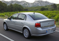 Opel Vectra Sedan (C) 2005–08 pictures