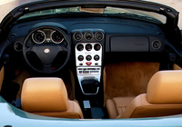 Photos of Alfa Romeo Spider 916 (1998–2003) Photos of Alfa Romeo Spider 916 (1998–2003)