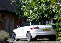 Photos of Audi TT 2.0 TFSI quattro Roadster UK-spec (8J) 2010 Photos of Audi TT 2.0 TFSI quattro Roadster UK-spec (8J) 2010