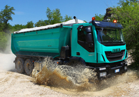 Photos of Iveco Trakker Hi-Land 500 8x4 2013