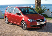 Photos of Volkswagen Touran 2006–10