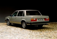 Photos of Volvo 760 GLE 1982–88