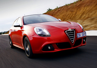 Pictures of Alfa Romeo Giulietta Quadrifoglio Verde ZA-spec 940 (2011) Pictures of Alfa Romeo Giulietta Quadrifoglio Verde ZA-spec 940 (2011)