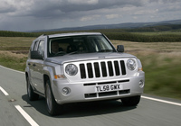 Pictures of Jeep Patriot UK-spec 2007–10 Pictures of Jeep Patriot UK-spec 2007–10