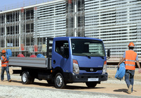 Pictures of Nissan Cabstar 2006