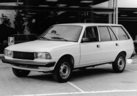 Pictures of Peugeot 305 Break 1982–92
