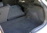 Pictures of Toyota Auris 5-door UK-spec 2007–10 Pictures of Toyota Auris 5-door UK-spec 2007–10