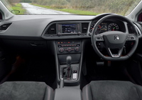 Seat Leon ST FR UK-spec 2014 photos