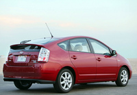 Toyota Prius US-spec (NHW20) 2003–09 pictures