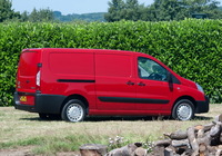 Toyota ProAce Van Long UK-spec 2013 wallpapers