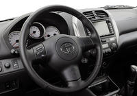 Toyota RAV4 5-door 2003–05 photos Toyota RAV4 5-door 2003–05 photos