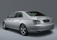 Toyota Reiz 2005–10 pictures Toyota Reiz 2005–10 pictures