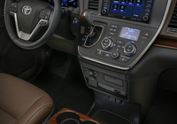 Toyota Sienna Limited (XL30) 2017 wallpapers