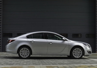 Vauxhall Insignia ecoFLEX Hatchback 2013 pictures