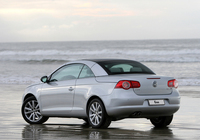 Volkswagen Eos 2006–10 pictures