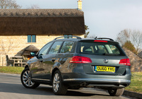 Volkswagen Passat BlueMotion Variant UK-spec (B7) 2010 pictures