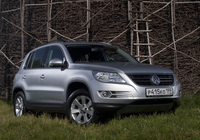 Volkswagen Tiguan Track & Field 2008–11 photos