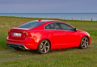 Volvo S60 T6 R-Design 2010–13 images