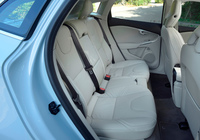 Volvo V40 T4 JP-spec 2012 wallpapers