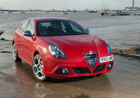 Alfa Romeo Giulietta UK-spec (940) 2010–14 wallpapers
