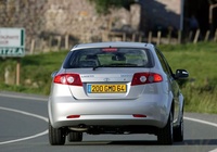Daewoo Lacetti Hatchback CDX 2004–09 wallpapers