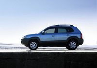 Hyundai Tucson 2004–09 wallpapers