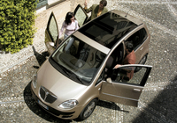 Lancia Musa 2004–07 wallpapers