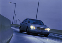 Mercedes-Benz E-Klasse (W210) 1995 wallpapers