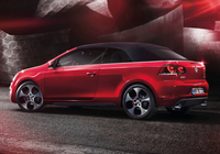 Volkswagen Golf GTI Cabriolet (Typ 5K) 2012 wallpapers
